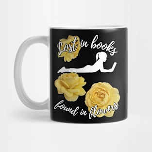 Lost in Books, Found in Flowers – book lover among yellow roses Mug